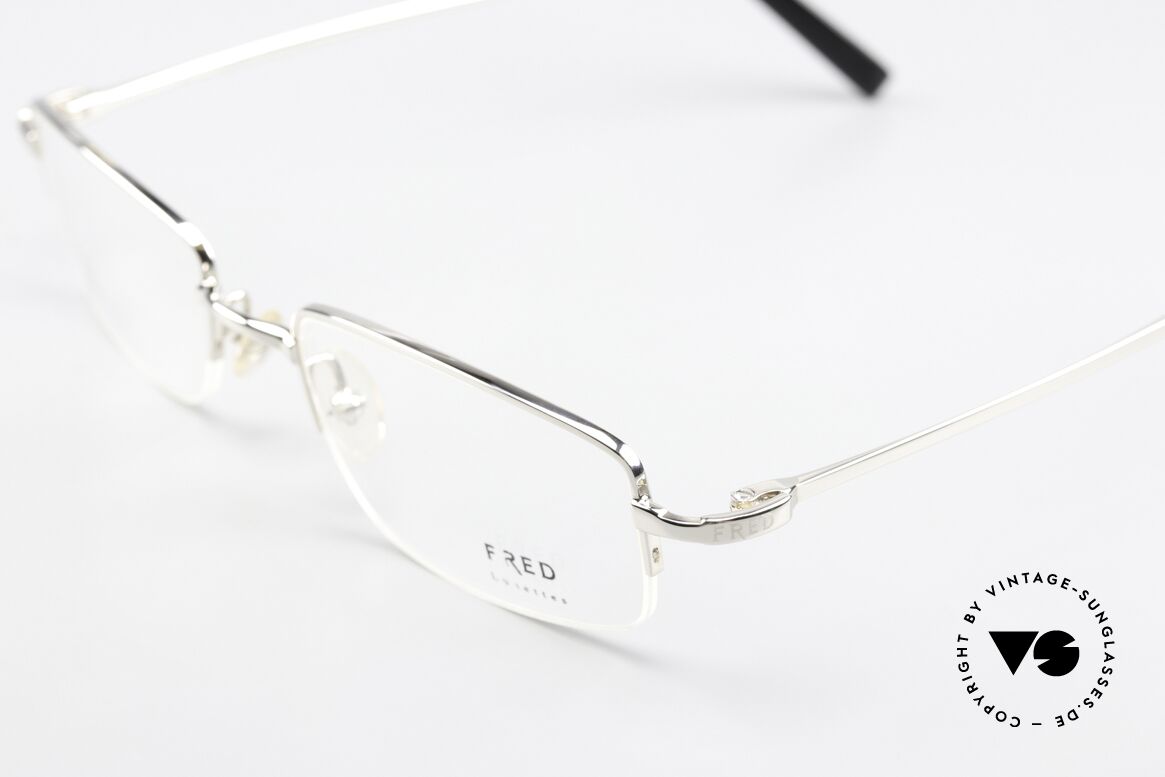 Fred Manhattan N2 Nylor Frame Platinum, unworn rarity (like all our rare vintage FRED eyeglasses), Made for Men and Women