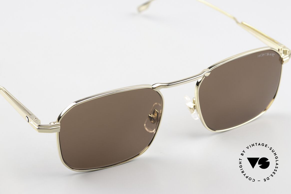 Montblanc MB0218S Men's Sunglasses Square, the frame can also be glazed with prescription lenses, Made for Men