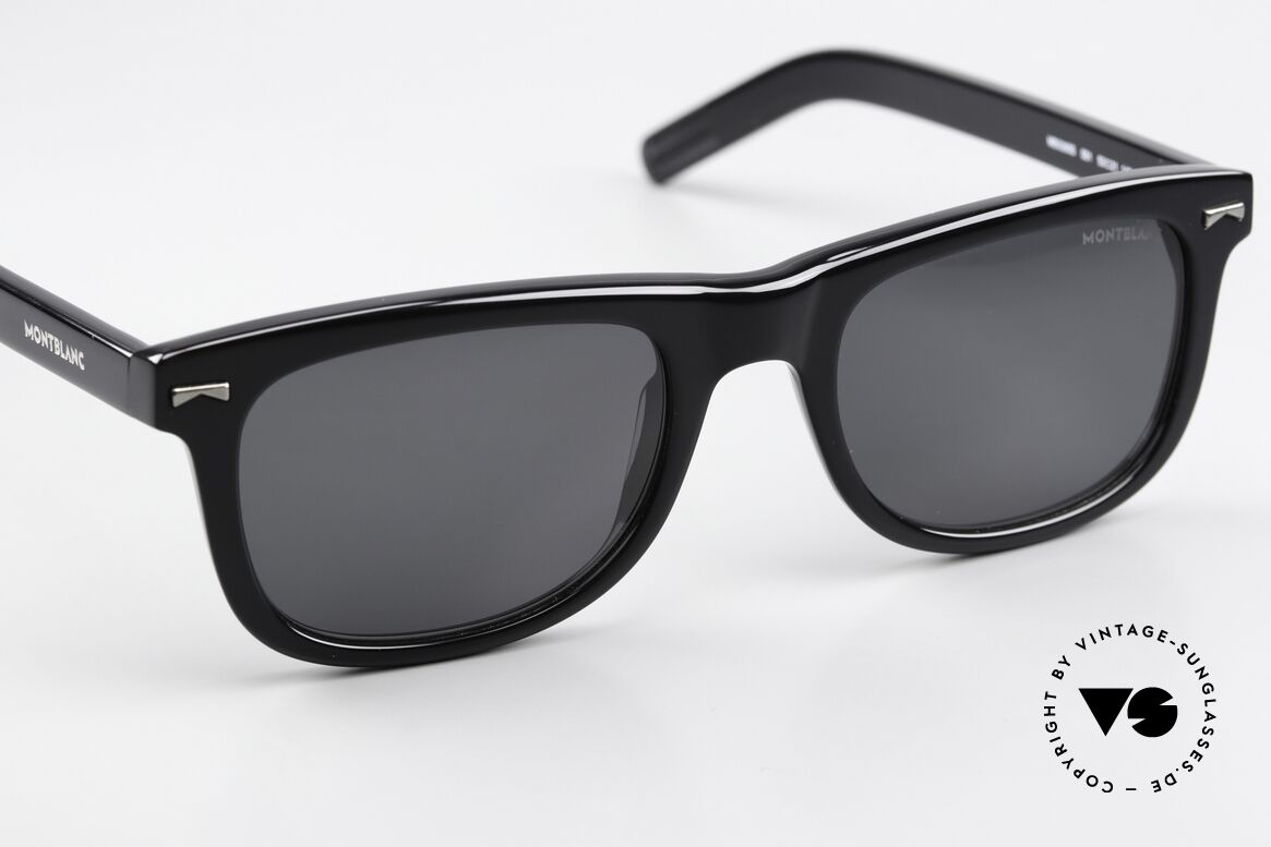 Montblanc MB0260S Square Sunglasses Acetate, the frame can also be glazed with prescription lenses, Made for Men