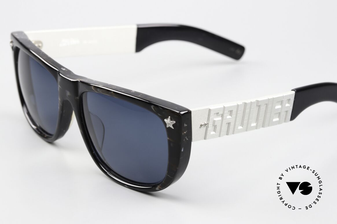 Jean Paul Gaultier 56-8272 Vanilla Ice Sunglasses 90s, broad aluminum temples with costly GAULTIER writing, Made for Men