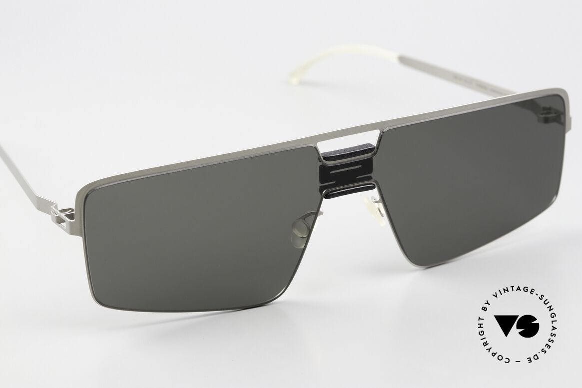 Mykita Mylon Soy High-End Zeiss Sun Lenses, unworn model with original case by MYKITA, Made for Men and Women