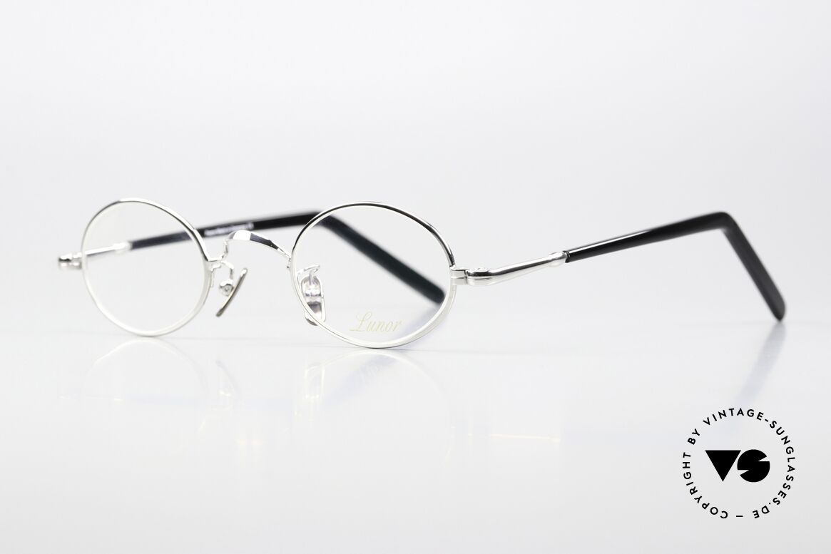 Lunor VA 101 Small Oval Vintage Eyewear, without ostentatious logos (but in a timeless elegance), Made for Men and Women