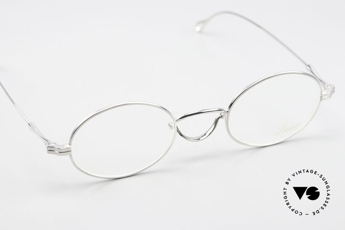 Lunor Swing 33 Oval Oval Frame Swing Bridge, unworn NOS (like all our rare vintage Lunor classics), Made for Men and Women