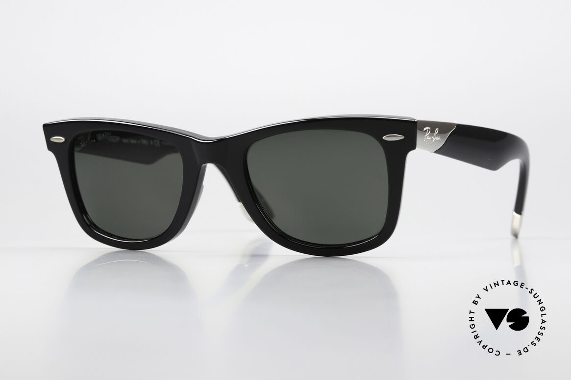 Ray Ban Wayfarer I Ultra Limited Edition 18k Gold, Ray-Ban ULTRA Wayfarer Limited Edition, 1952, Made for Men and Women
