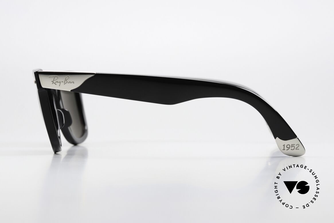 Ray Ban Wayfarer I Ultra Limited Edition 18k Gold, 18k Ray-Ban logo & 24k gold-plated temple tips, Made for Men and Women
