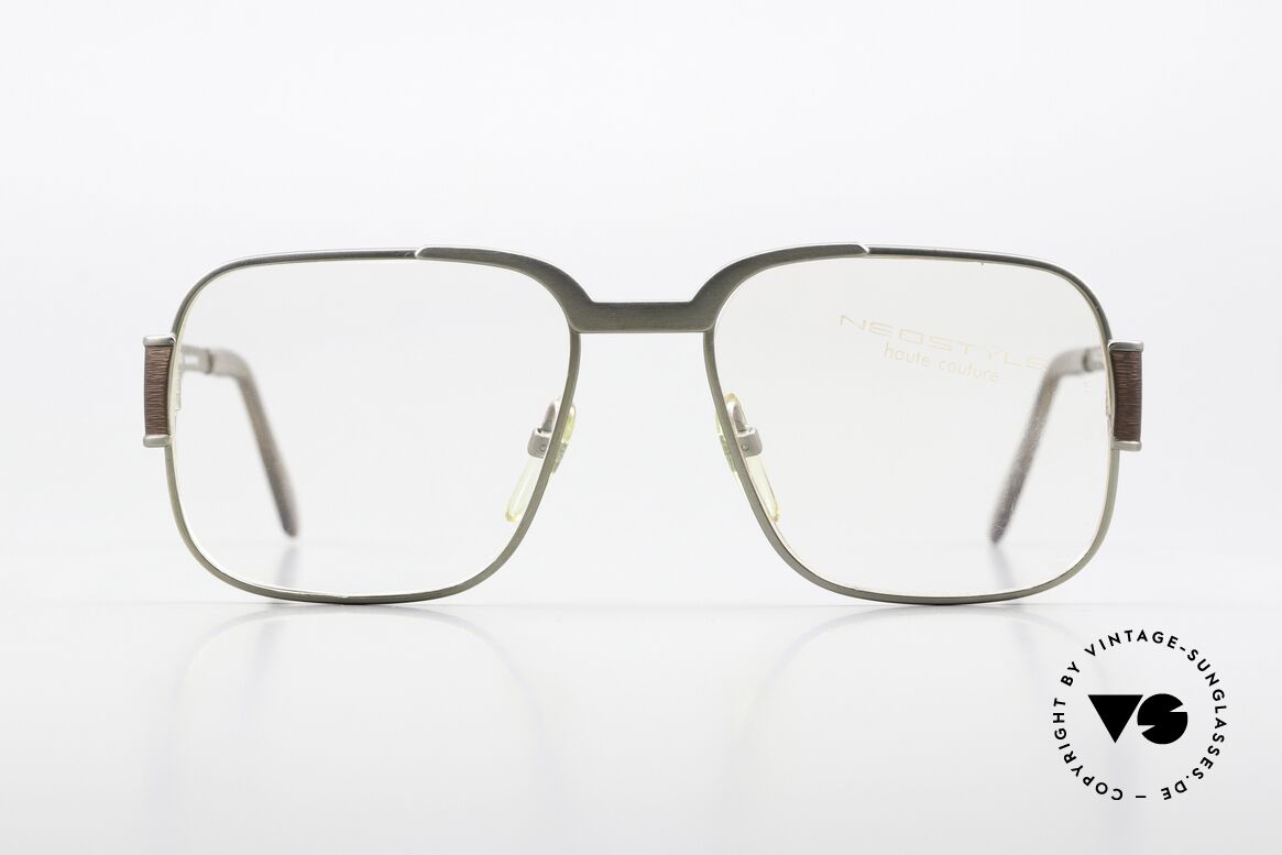Neostyle Nautic 2 Elvis Presley Specs From 1972, model Nautic 2 from 1972, size 56-18 in color 2/959, Made for Men