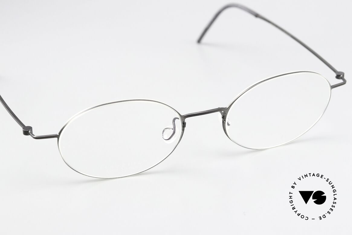 Lindberg 5503 Thintanium Thin Oval Specs Titan Black, timeless oval eyeglasses shape for men and women!, Made for Men and Women