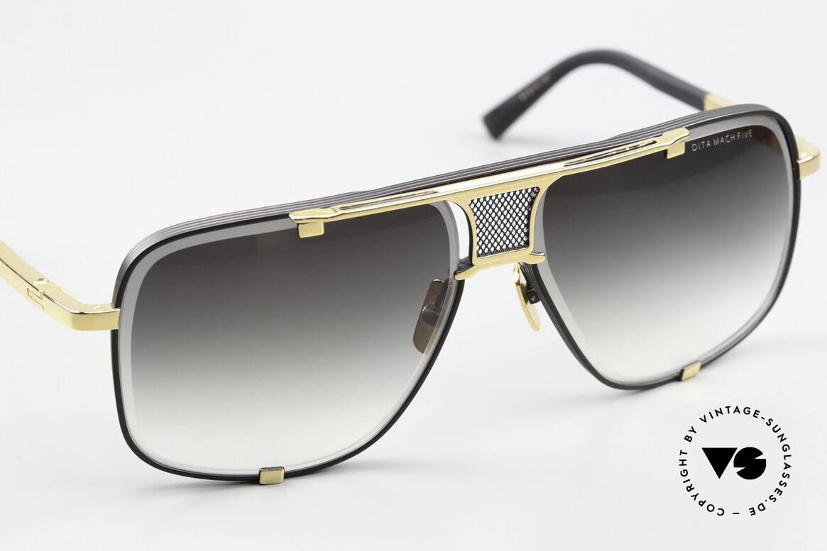 DITA Mach Five Titanium Shades X Large, a combination of luxury and "Los Angeles lifestyle", Made for Men