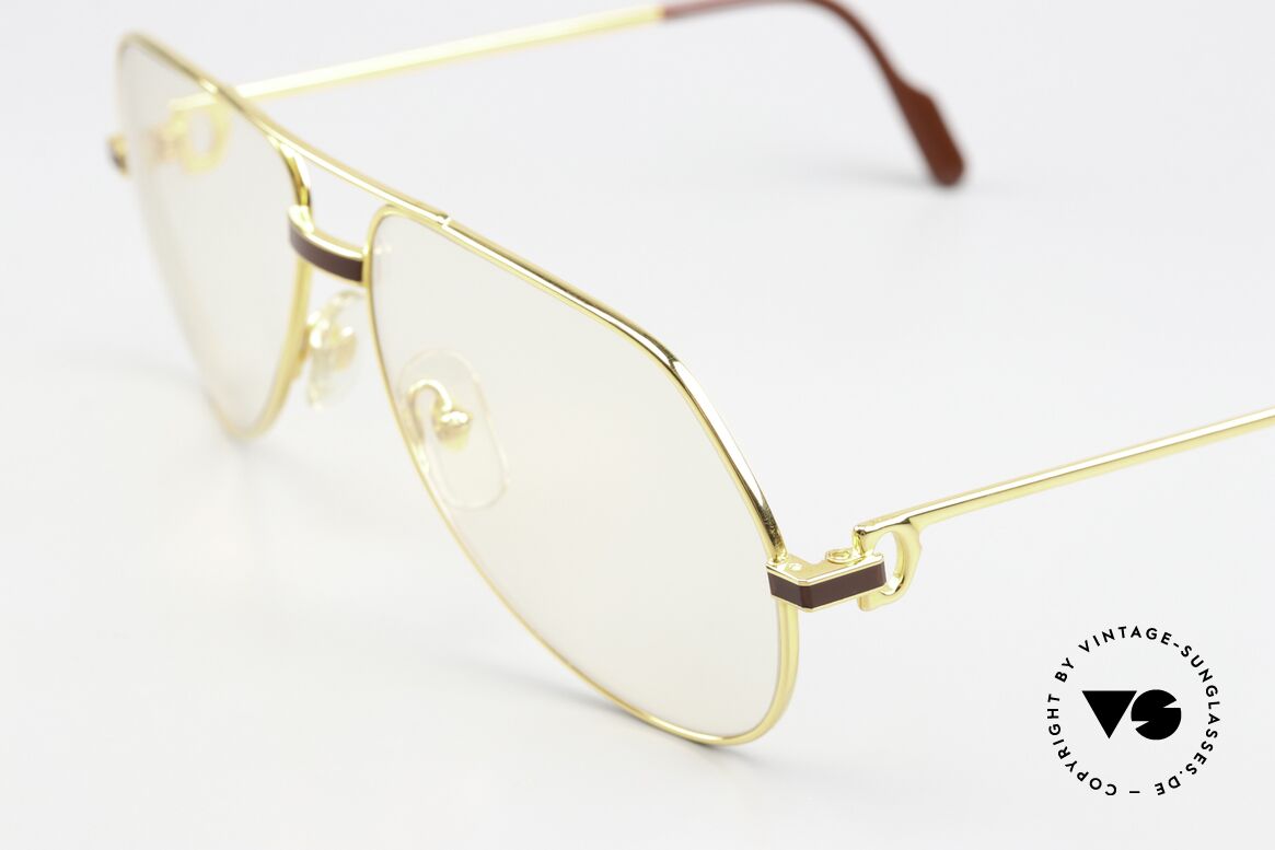 Cartier Vendome Laque - M Lenses Darken In The Sun, the lenses are darker in the sun and lighter in the shade, Made for Men and Women
