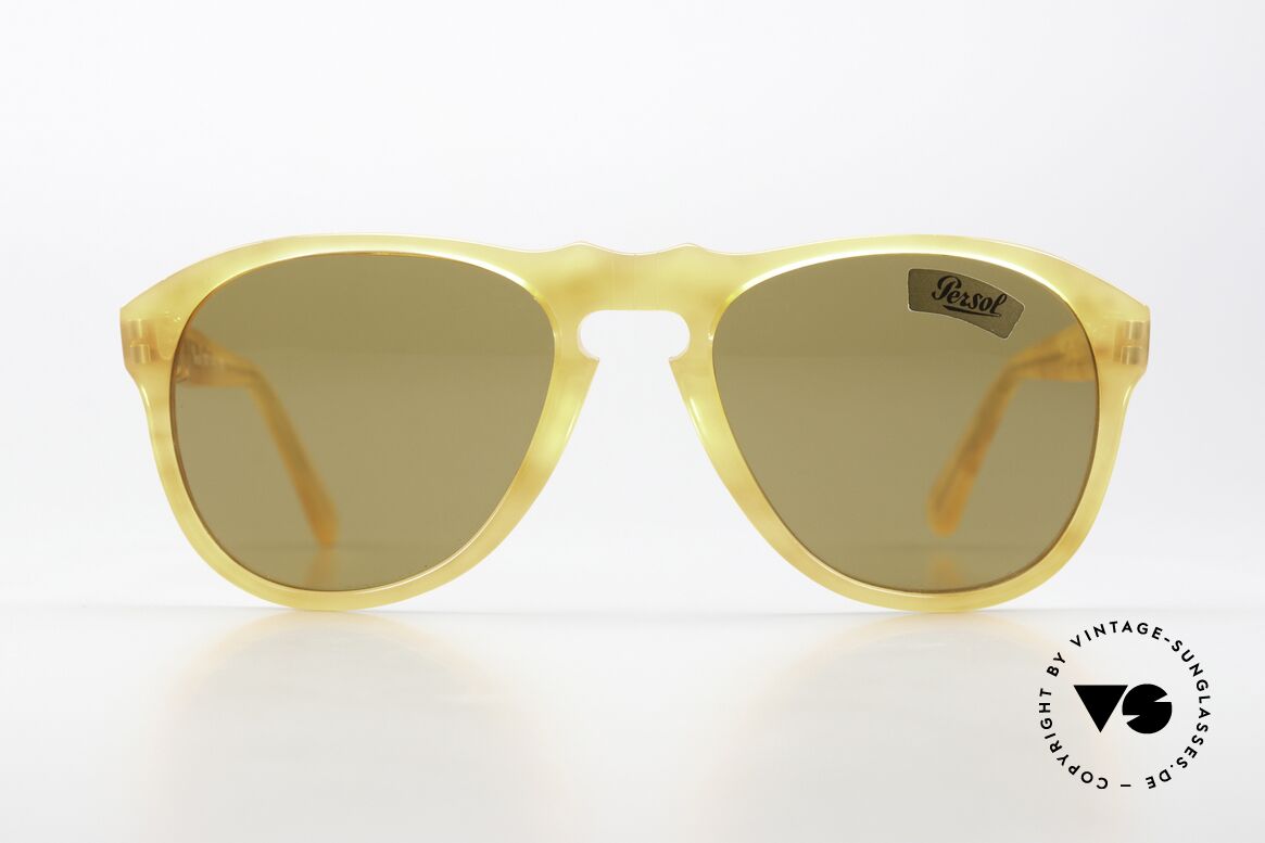 Persol 649/3 Ratti Sport Steve McQueen Vintage Glasses, made in the original RATTI factory in Turin, Made for Men and Women Persol 649/3 Ratti Sport Steve McQueen Vintage Glasses, made in the original RATTI factory in Turin, Made for Men and Women