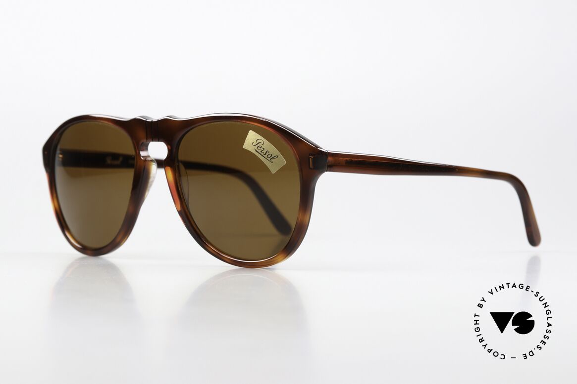 Persol 049/3 Ratti Eyewear Classic From 1986, classic sunglasses in tortoiseshell/brown design, Made for Men and Women