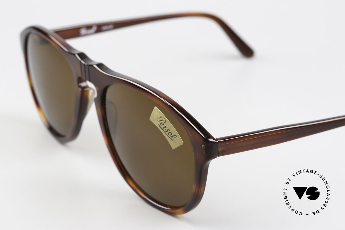 Persol 049/3 Ratti Eyewear Classic From 1986, high-quality mineral lenses with the Ratti logo, Made for Men and Women