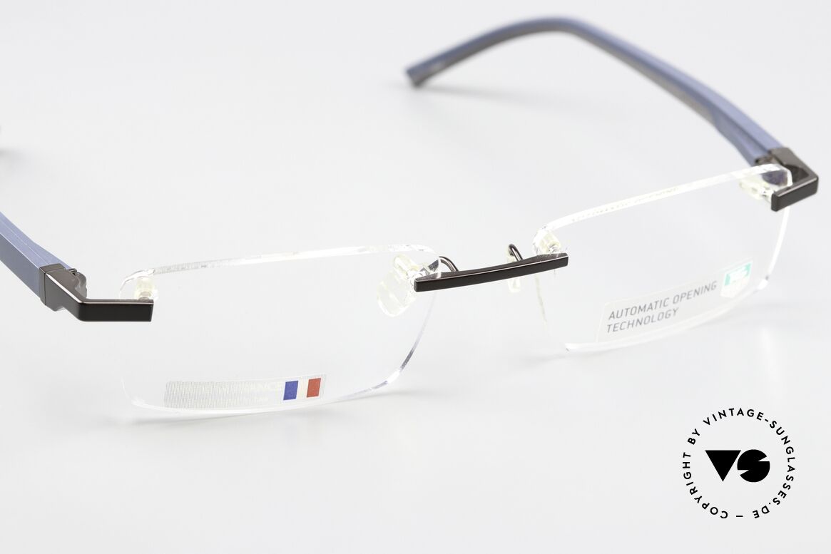 Tag Heuer 0842 Automatic Auto Opening Technology, this offers more comfort & safety (frame doesn't slip), Made for Men