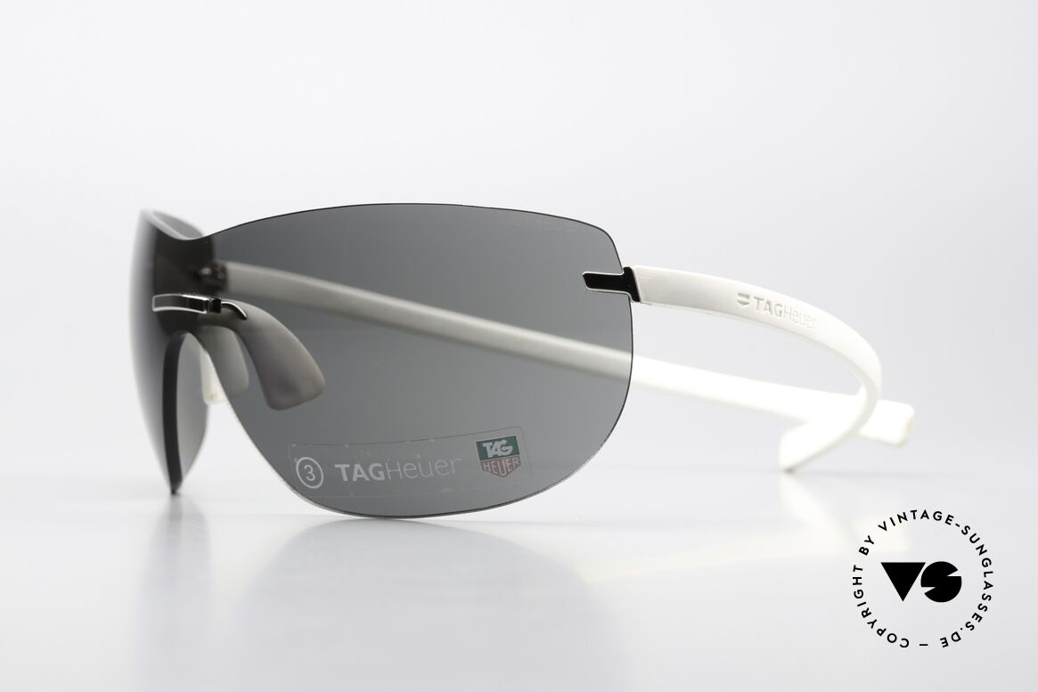 Tag Heuer 5109 Reflex Racing Shades From 2007, with “racing” temples made of elastomer rubber, Made for Men and Women