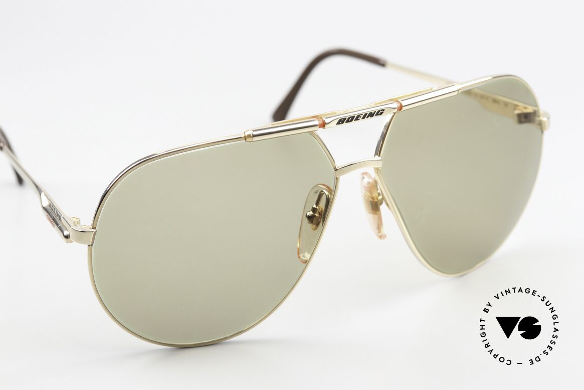 Boeing 5705 Original 80's Pilots Shades, new old stock (like all our BOEING aviator shades), Made for Men Boeing 5705 Original 80's Pilots Shades, new old stock (like all our BOEING aviator shades), Made for Men