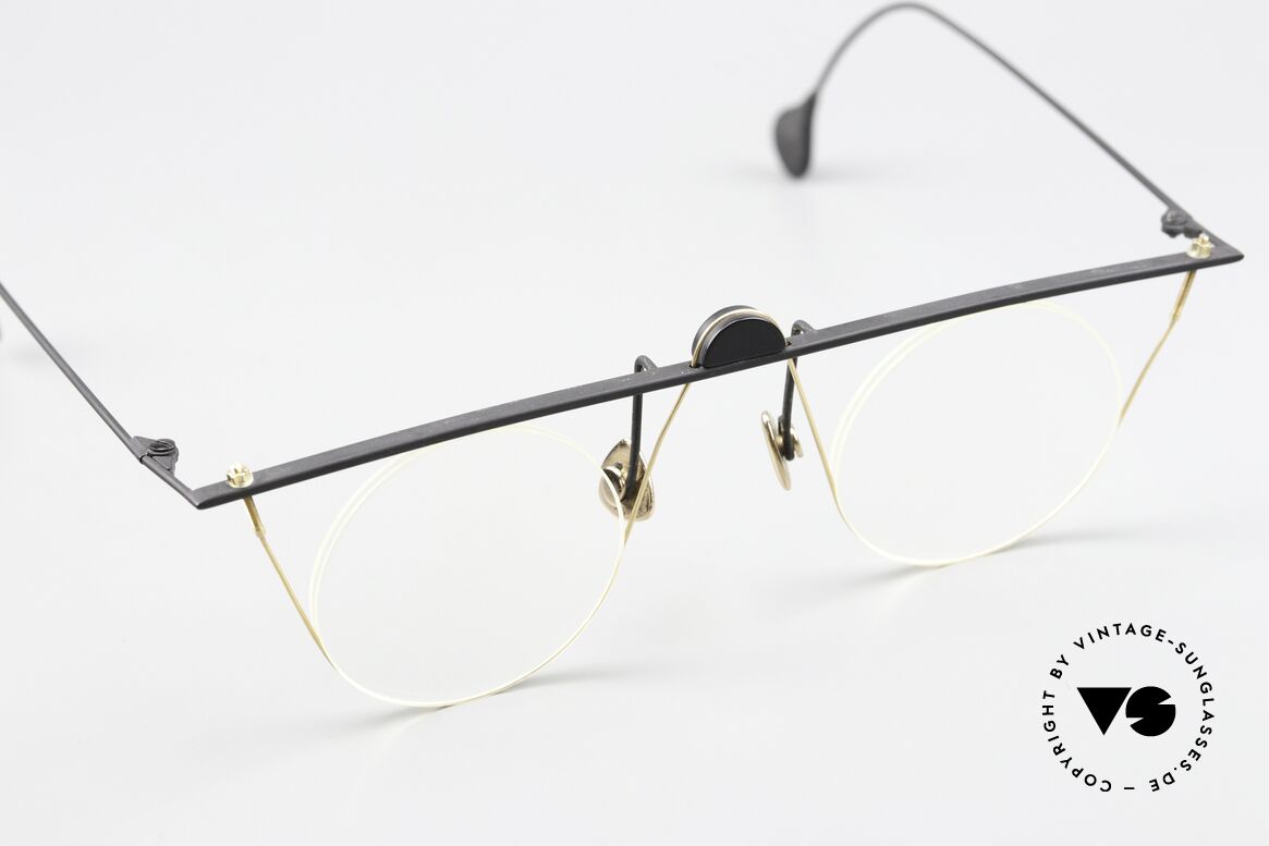 Paul Chiol 07 Architects Vintage Frame, an unworn masterpiece, approx. 30 years old (NOS), Made for Men and Women