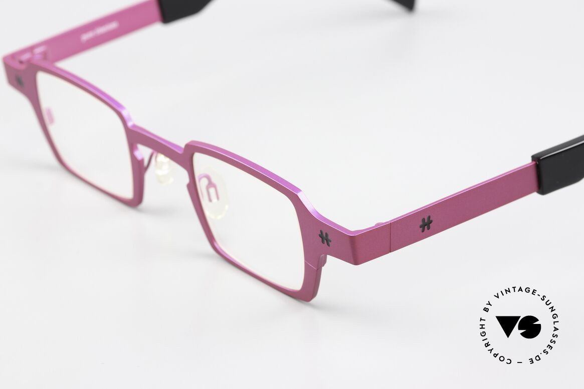 Theo Belgium Sixteen Titanium Frame Pink Metallic, high-end PURE TITANIUM frame in size 37/18, Made for Women