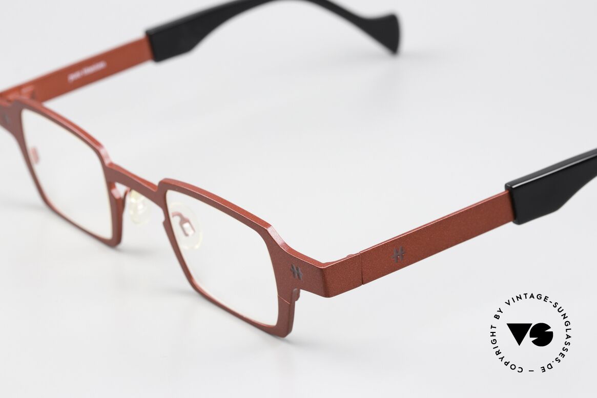 Theo Belgium Sixteen Titanium Frame Red Metallic, high-end PURE TITANIUM frame in size 37/18, Made for Women