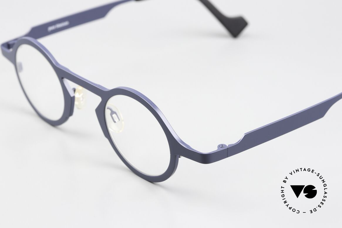 Theo Belgium Africa Titanium Frame Dark Blue, avant-garde eyeglasses for ladies and gentlemen, Made for Men and Women