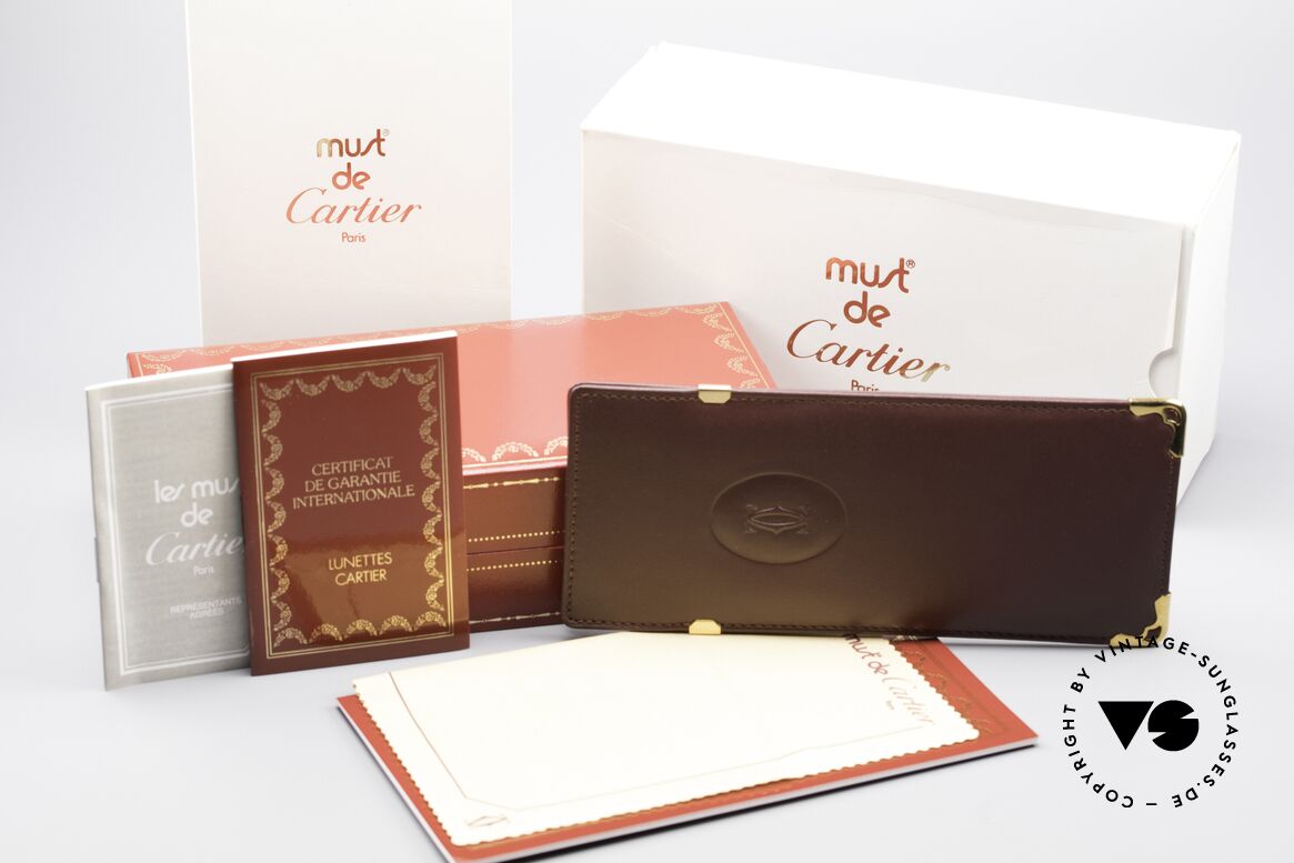 Cartier Vendome Santos - M Brown Gradient Sun lenses, new, brown-gradient sun lenses with 100% UV protection, Made for Men Cartier Vendome Santos - M Brown Gradient Sun lenses, new, brown-gradient sun lenses with 100% UV protection, Made for Men