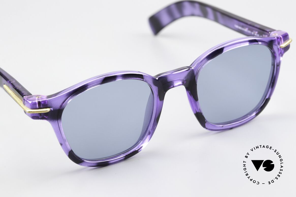 Carrera 5272 90's Shades Purple Tortoise, unworn, new old stock (like all our rare 90's vintage shades), Made for Men and Women
