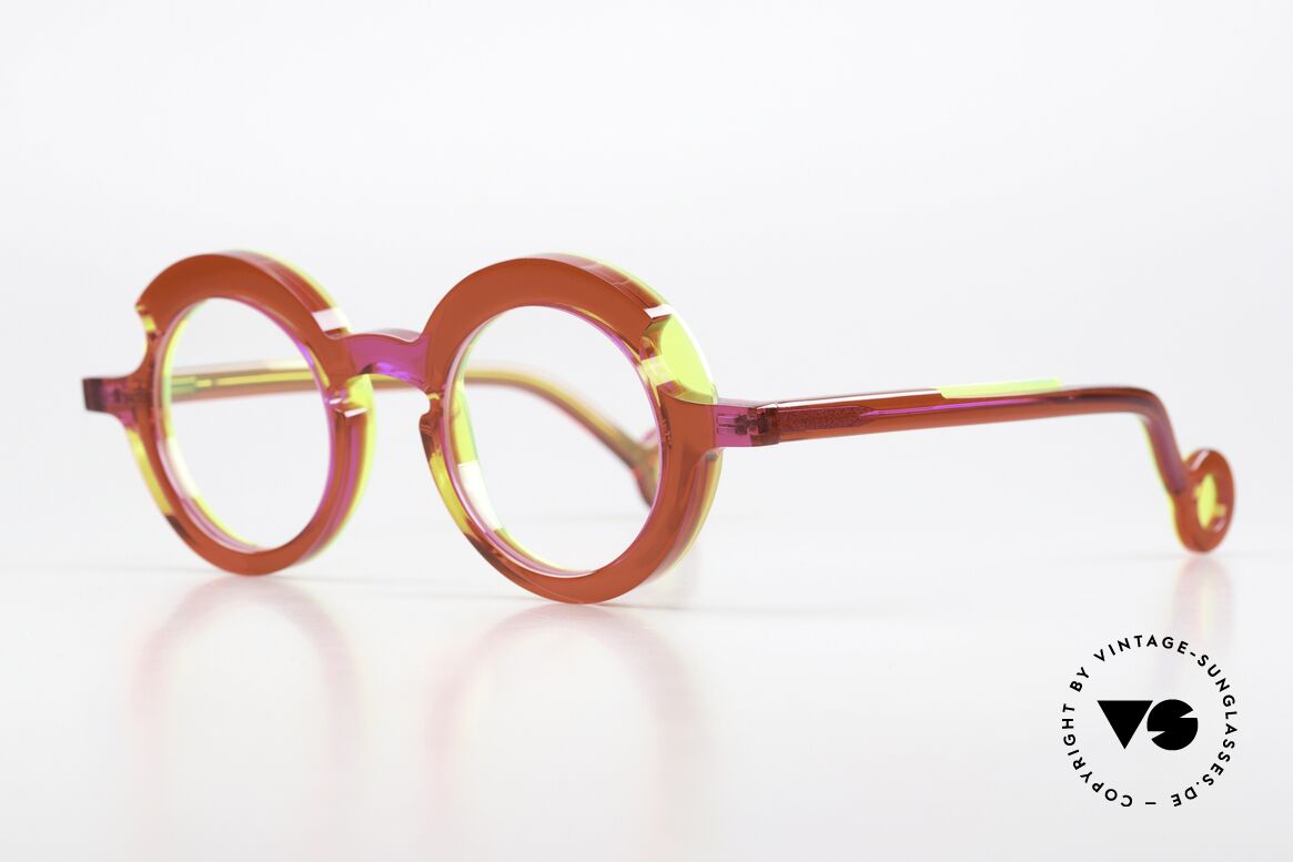 Theo Belgium Sara Round Acetate Ladies Frame, unworn; like all our vintage Theo eyewear specs, Made for Women