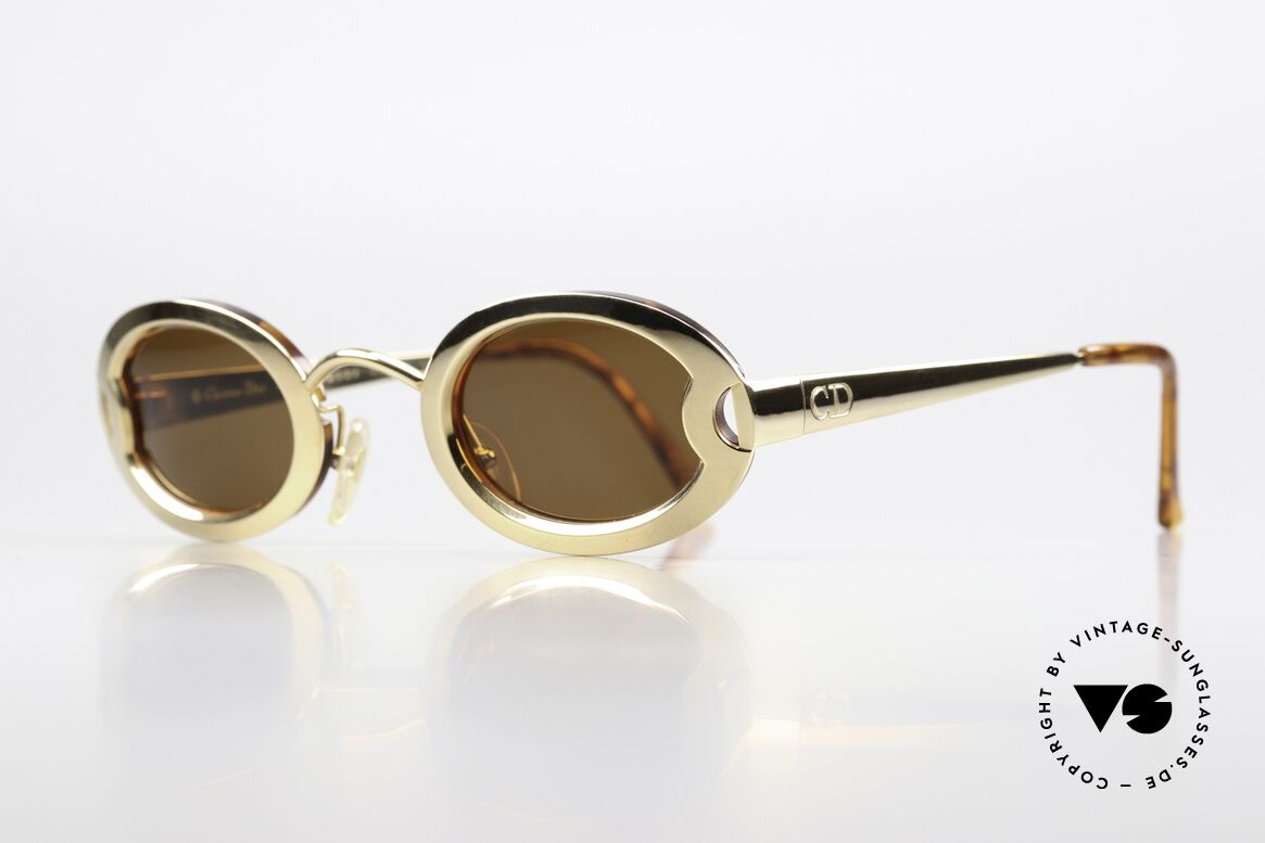 Christian Dior 2916 Limited Edition Shades 1995, originally made for the Haute Couture show in Paris, Made for Women Christian Dior 2916 Limited Edition Shades 1995, originally made for the Haute Couture show in Paris, Made for Women