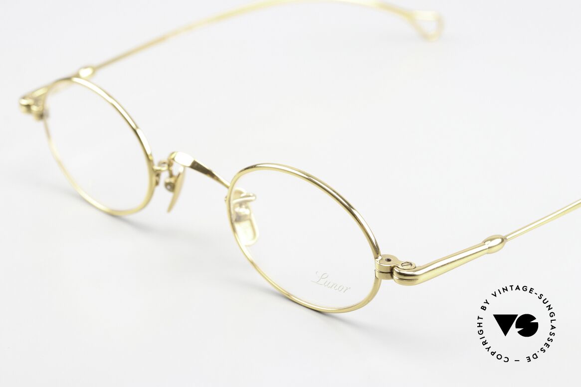 Lunor V 101 Small Oval Frame Gold Plated, thus, we decided to take it into our vintage collection, Made for Men and Women