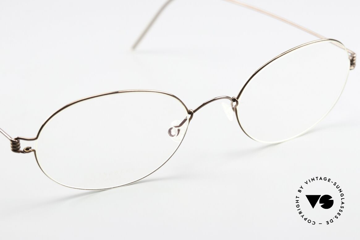 Lindberg Tony Air Titan Rim Oval Titanium Glasses Unisex, unworn, NOS, with original magnetic case by Lindberg, Made for Men and Women Lindberg Tony Air Titan Rim Oval Titanium Glasses Unisex, unworn, NOS, with original magnetic case by Lindberg, Made for Men and Women