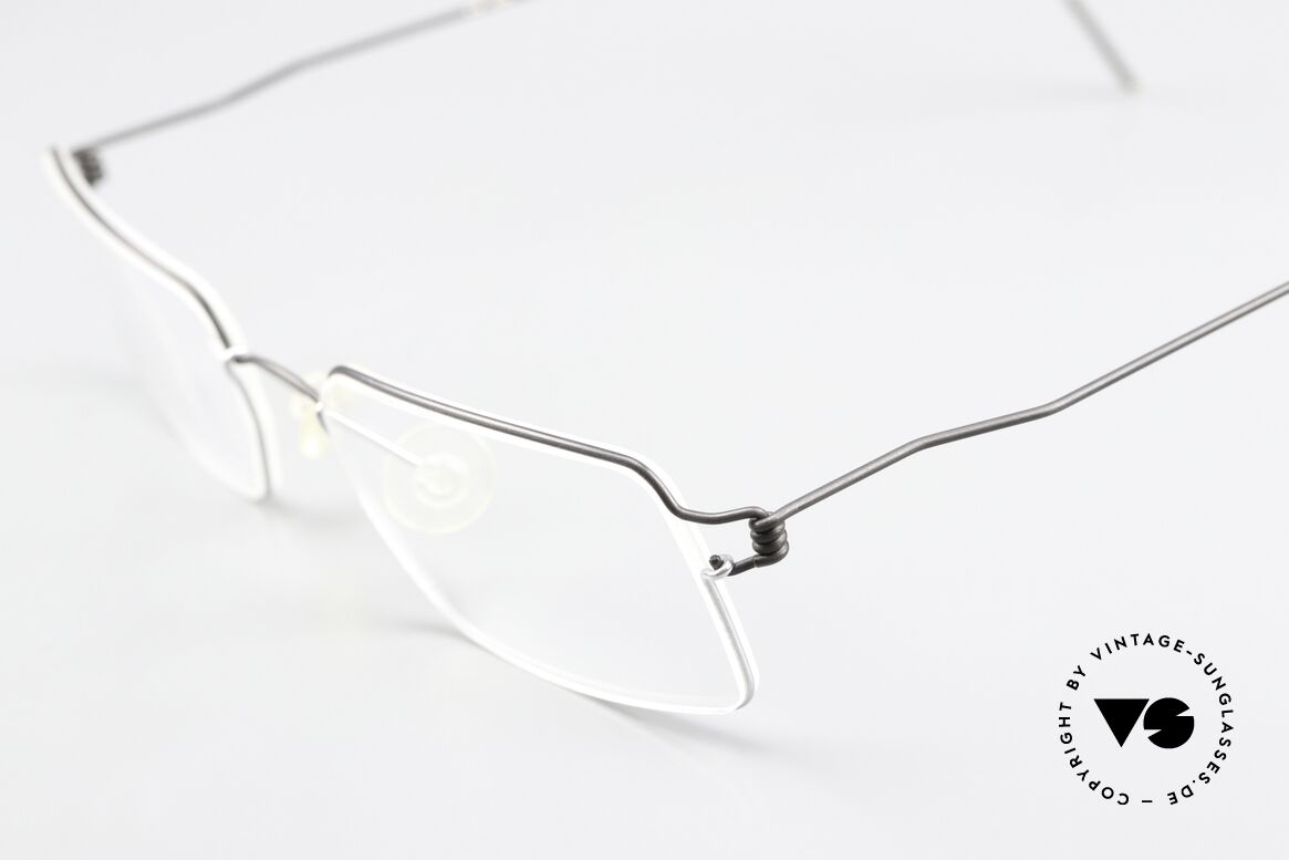 Lindberg Cantus Air Titan Rim Square Titan Frame Bicolor, square design suitable for ladies and gents; timeless, Made for Men and Women Lindberg Cantus Air Titan Rim Square Titan Frame Bicolor, square design suitable for ladies and gents; timeless, Made for Men and Women