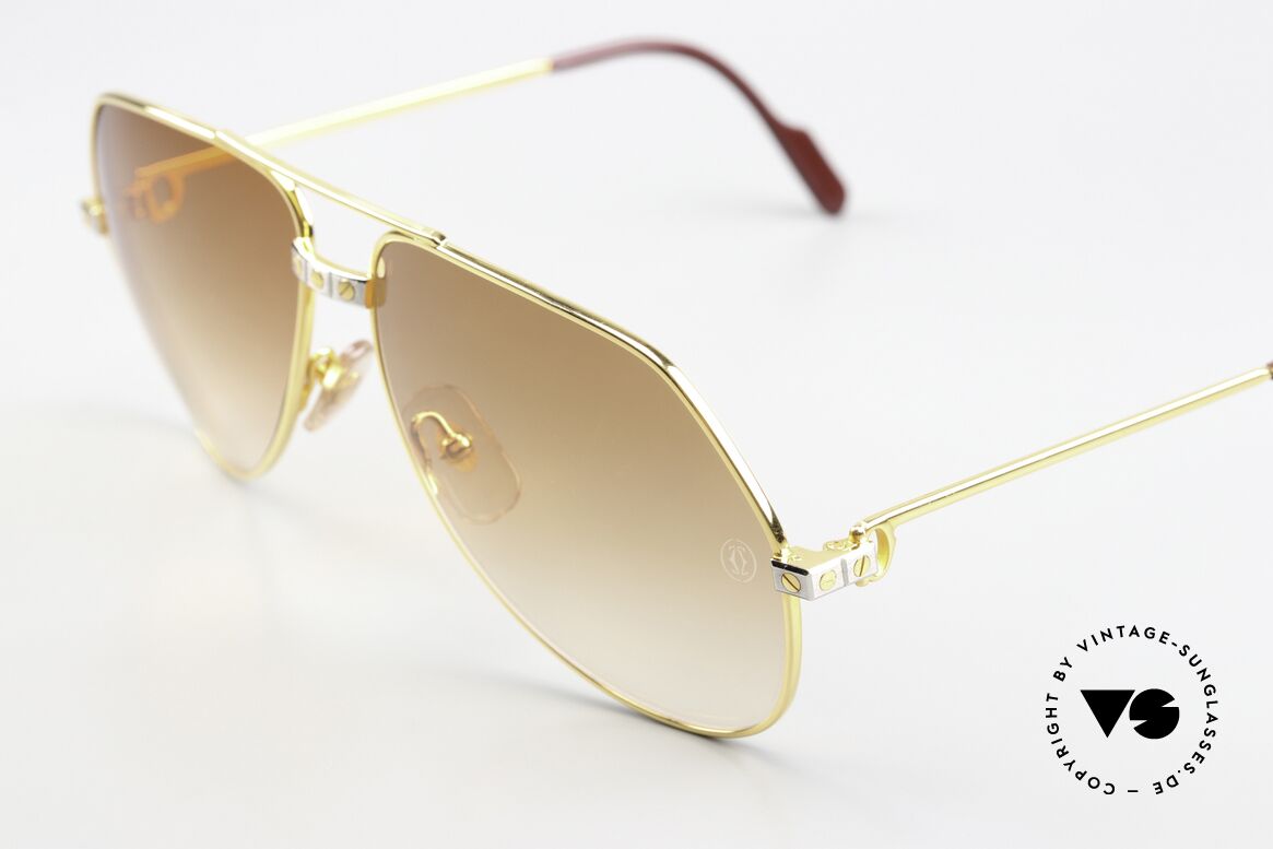 Cartier Vendome Santos - L Sun Lenses With Cartier Logo, original sun lenses with Cartier logo in brown-gradient, Made for Men Cartier Vendome Santos - L Sun Lenses With Cartier Logo, original sun lenses with Cartier logo in brown-gradient, Made for Men