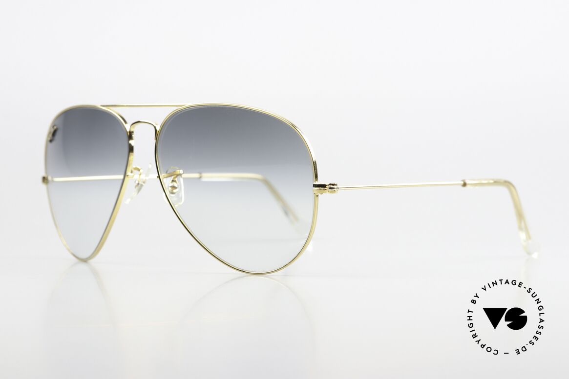 Ray Ban Large Metal II Precious Metals Gradient Lenses, made in the 70's and 80's by Bausch&Lomb, U.S.A., Made for Men Ray Ban Large Metal II Precious Metals Gradient Lenses, made in the 70's and 80's by Bausch&Lomb, U.S.A., Made for Men