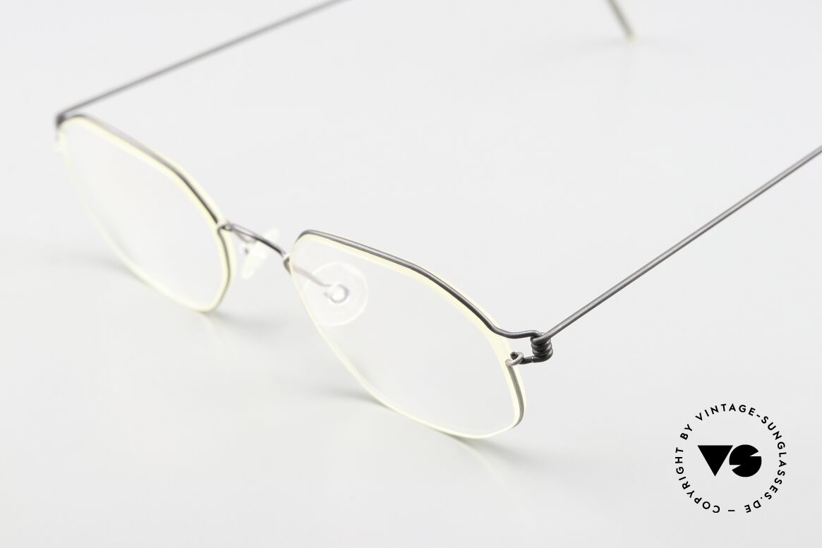 Lindberg Pavo Air Titan Rim Old 90's Lindberg Classics, back then, the optician fitted +0.25 diopters as DEMOS, Made for Men and Women Lindberg Pavo Air Titan Rim Old 90's Lindberg Classics, back then, the optician fitted +0.25 diopters as DEMOS, Made for Men and Women