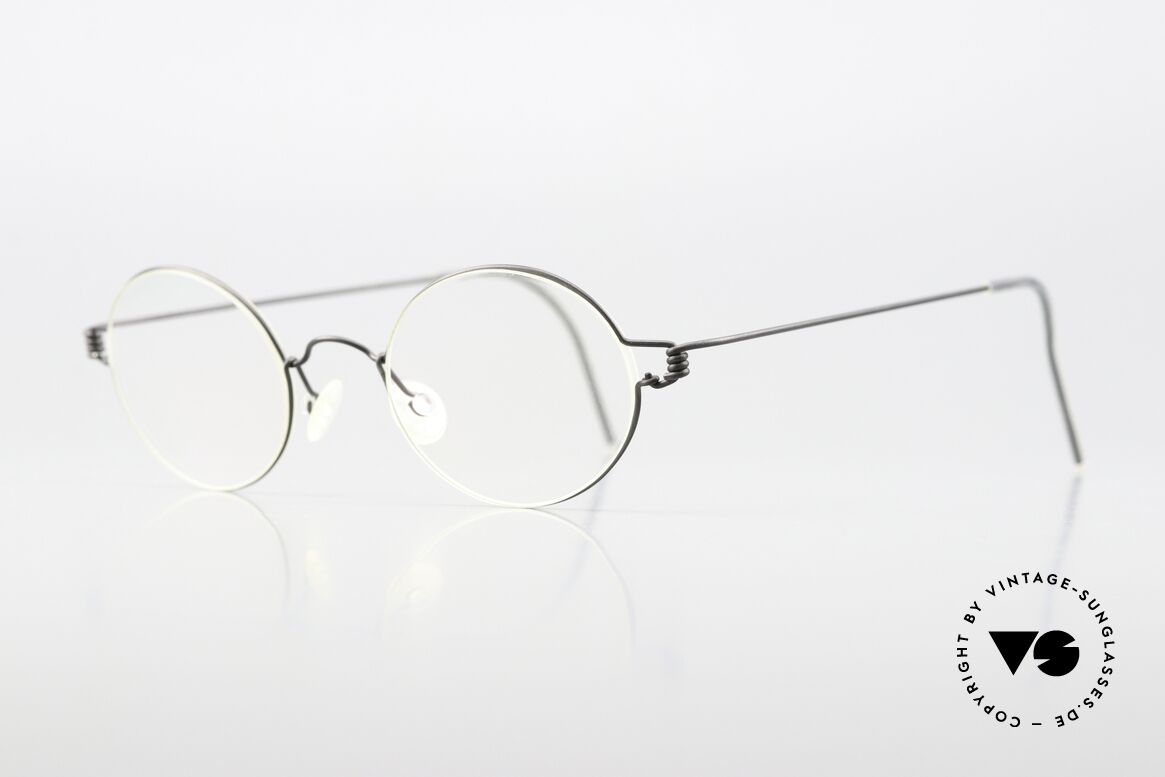 Lindberg Corona 40 Air Titan Rim Round Titanium Frame 1990's, a genuine VINTAGE Lindberg original from the 1990's, Made for Men and Women Lindberg Corona 40 Air Titan Rim Round Titanium Frame 1990's, a genuine VINTAGE Lindberg original from the 1990's, Made for Men and Women