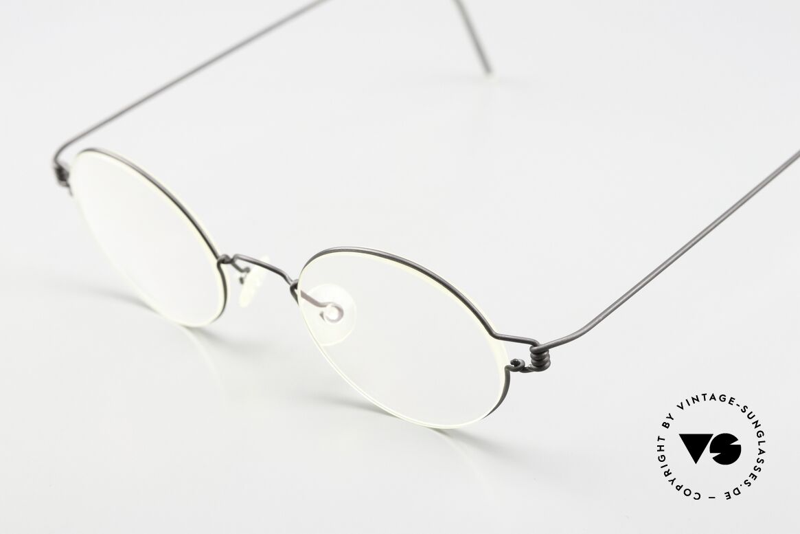 Lindberg Corona 40 Air Titan Rim Round Titanium Frame 1990's, back then, the optician fitted +0.25 diopters as DEMOS, Made for Men and Women Lindberg Corona 40 Air Titan Rim Round Titanium Frame 1990's, back then, the optician fitted +0.25 diopters as DEMOS, Made for Men and Women