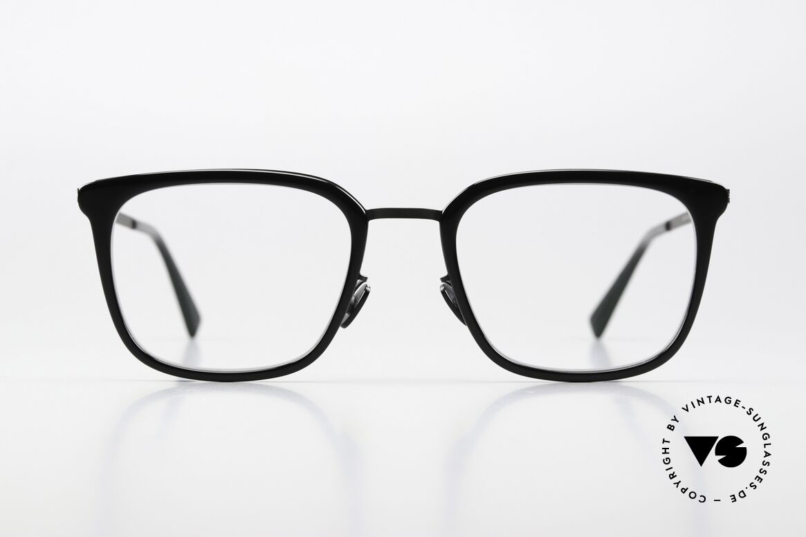 Mykita Hagen Lite Acetate Collection 2019, square specs from the LITE collection (women & men), Made for Men and Women Mykita Hagen Lite Acetate Collection 2019, square specs from the LITE collection (women & men), Made for Men and Women