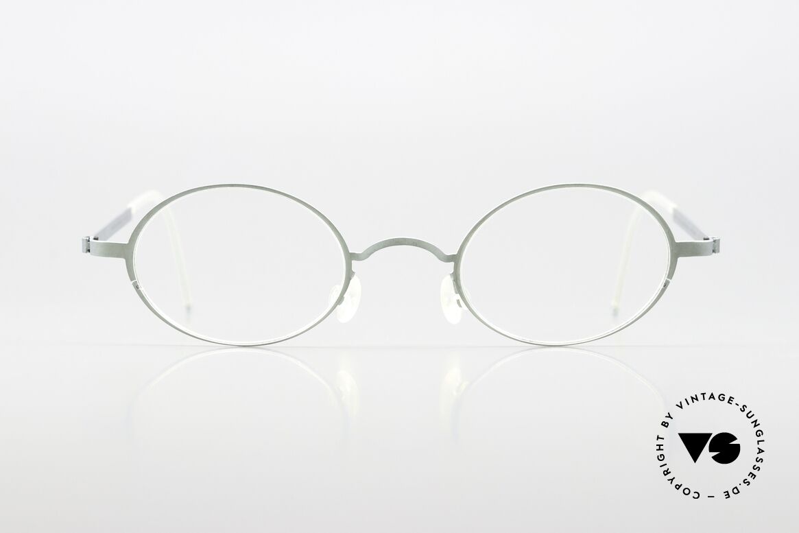 Lindberg 5000 Strip Titan Interesting Pale Green Color, unisex model 5000 from the mid 1990's in size 43/23, Made for Men and Women
