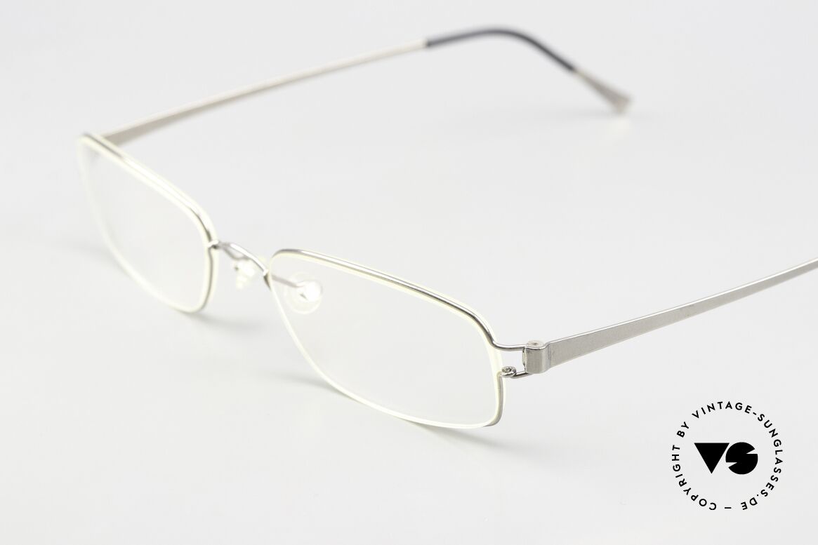 Lindberg 9011 Strip Titanium Reading Glasses Women & Men, bears the predicate "true VINTAGE LINDBERG" for us, Made for Men and Women Lindberg 9011 Strip Titanium Reading Glasses Women & Men, bears the predicate "true VINTAGE LINDBERG" for us, Made for Men and Women