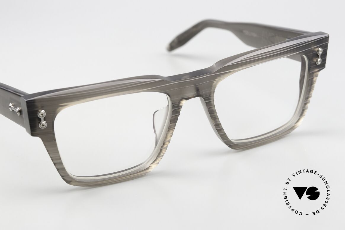 AKONI Columba Sun Surf And Convertible Vibe, name AKONI (Latin) = 'priceless, worthy of admiration', Made for Men