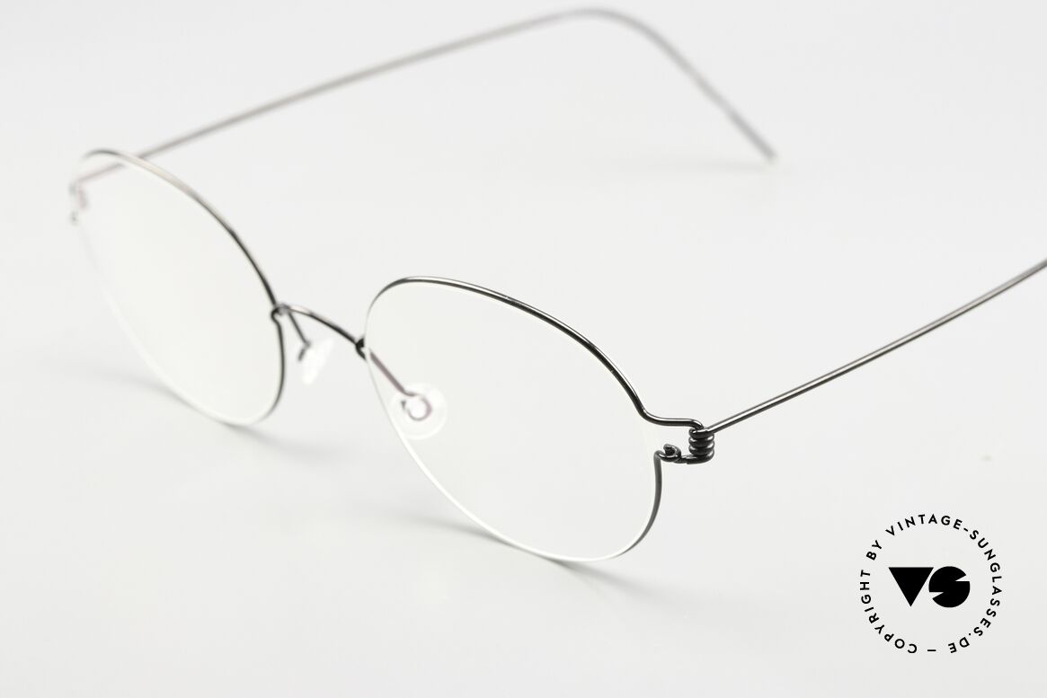 Lindberg Stefano Air Titan Rim Oval Glasses Ladies And Gents, a brilliant combination of design, lifestyle and quality, Made for Men and Women Lindberg Stefano Air Titan Rim Oval Glasses Ladies And Gents, a brilliant combination of design, lifestyle and quality, Made for Men and Women