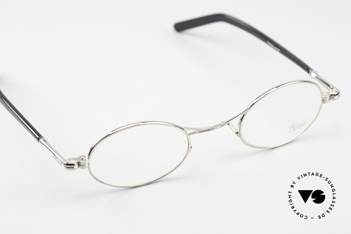 Lunor X-Bridge Oval Rare Precious Platinum Specs, from the 2011's collection, but in a well-known quality, Made for Men and Women