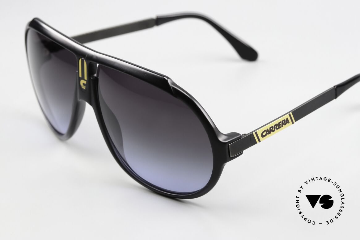 Carrera 5512 2 in 1 Sunglasses Black & Green, cult object and sought-after collector's item, worldwide, Made for Men Carrera 5512 2 in 1 Sunglasses Black & Green, cult object and sought-after collector's item, worldwide, Made for Men