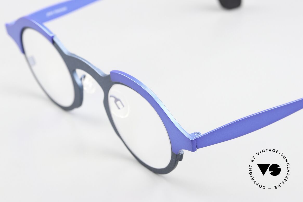 Theo Belgium Mille 71 Metal Frame Bicolor Blue Titan, unworn; like all our vintage Theo eyewear specs, Made for Men and Women Theo Belgium Mille 71 Metal Frame Bicolor Blue Titan, unworn; like all our vintage Theo eyewear specs, Made for Men and Women