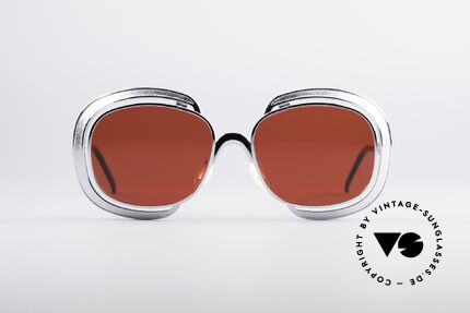 Christian Dior 1208 Lovely 70's Shades, wonderful Christian Dior designer sunglasses from 1974, Made for Women