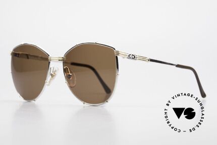 Christian Dior 2472 80's Vintage Designer Shades, double-coloured frame and temples - rich in detail, Made for Women