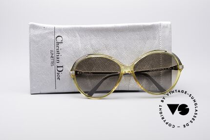 Christian Dior 2251 80's Ladies Shades, frame (M size 56/13) fits prescription lenses, too, Made for Women