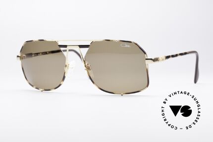 Cazal 959 90's Gentlemen's Shades, very elegant Cazal designer sunglasses from 1993, Made for Men