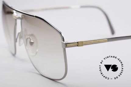 Dunhill 6096 Titanium Frame 18ct Solid Gold, this model is at the top of the eyewear sector; vintage!, Made for Men