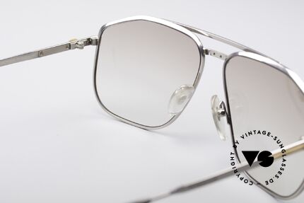 Dunhill 6096 Titanium Frame 18ct Solid Gold, unworn rarity (like all our A. Dunhill vintage sunglasses), Made for Men