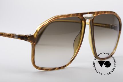 Dunhill 6097 90's Men's Sunglasses M, never worn (like all our vintage Dunhill 90's sunglasses), Made for Men